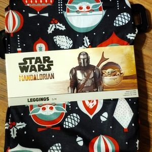 Star Wars The Mandalorian Holiday Leggings NEW